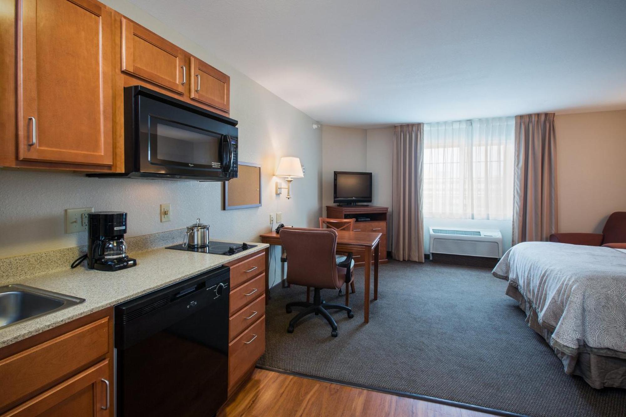 Candlewood Northwest By Ihg